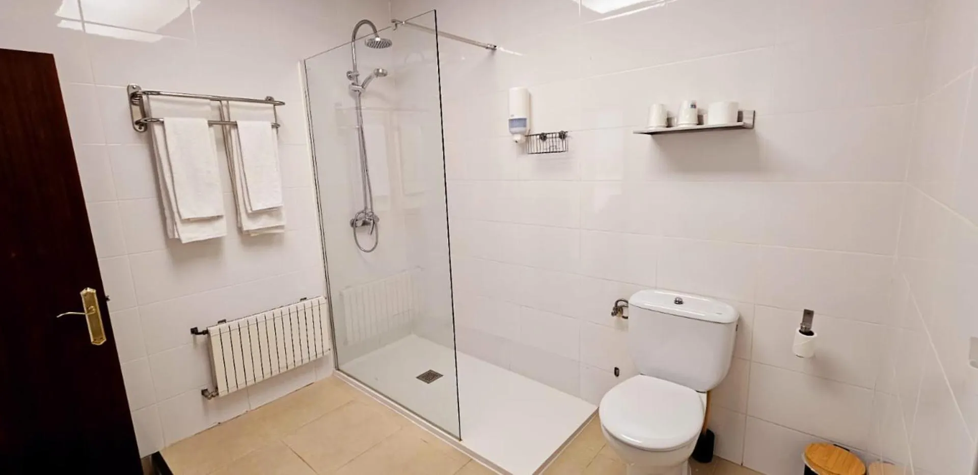 Hotel Artxanda Bilbao, Parking Gratuito En El Exterior Junto Al Hotel (Adults Only)  Bilbao